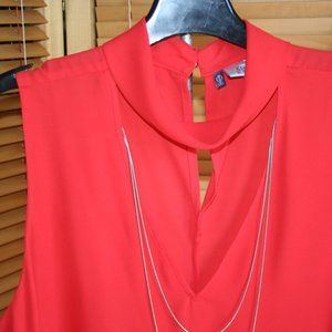 Jennifer Lopez Red Pullover w/ V-Neck and Additional Silver Like Chains Size OX